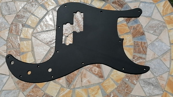 Precision Bass, Aluminium schwarz eloxiert, ohne Gravur